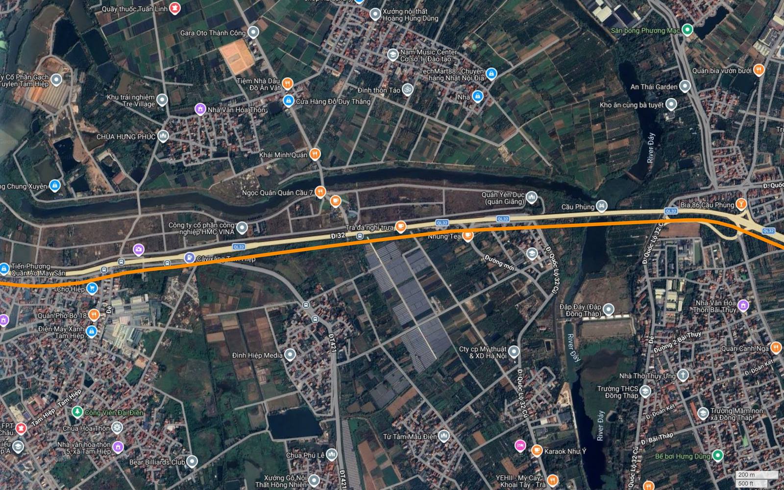 Khung ảnh vệ tinh metro số 3 Hà Nội tại cầu Phùng với hai khúc uốn của sông Đáy mang nhãn River Đáy ở hai góc khung