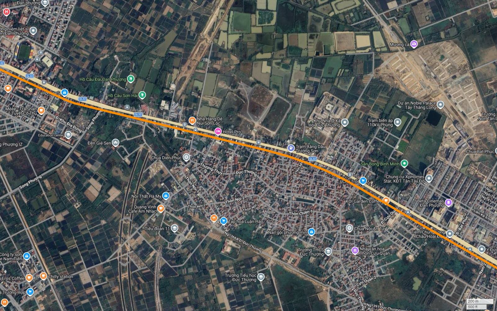 Khung ảnh vệ tinh metro số 3 Hà Nội tại Đức Thượng với làng cũ phía nam và các lô đất chia ô vuông của dự án mới phía bắc